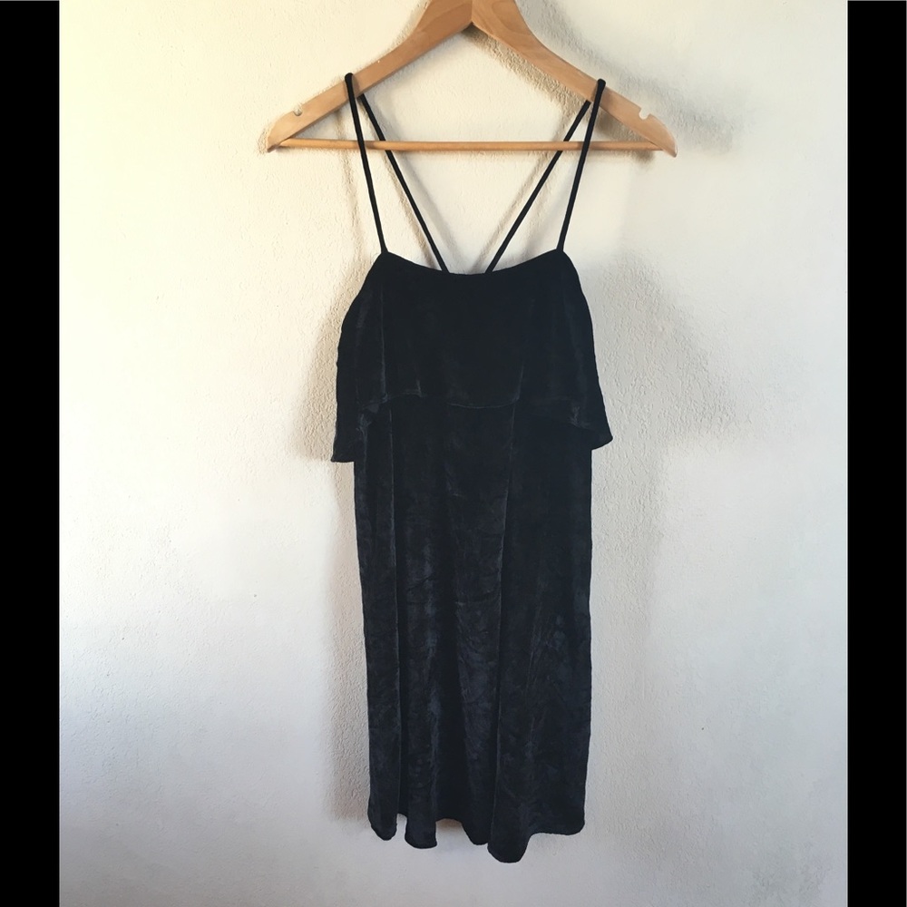 NWT Madewell velvet ruffle mini black criss cross - Picture 4 of 7